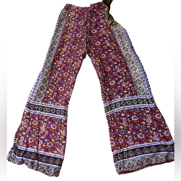 Gorgeous Angie Multicolor Wide Leg Pants - Picture 7 of 8